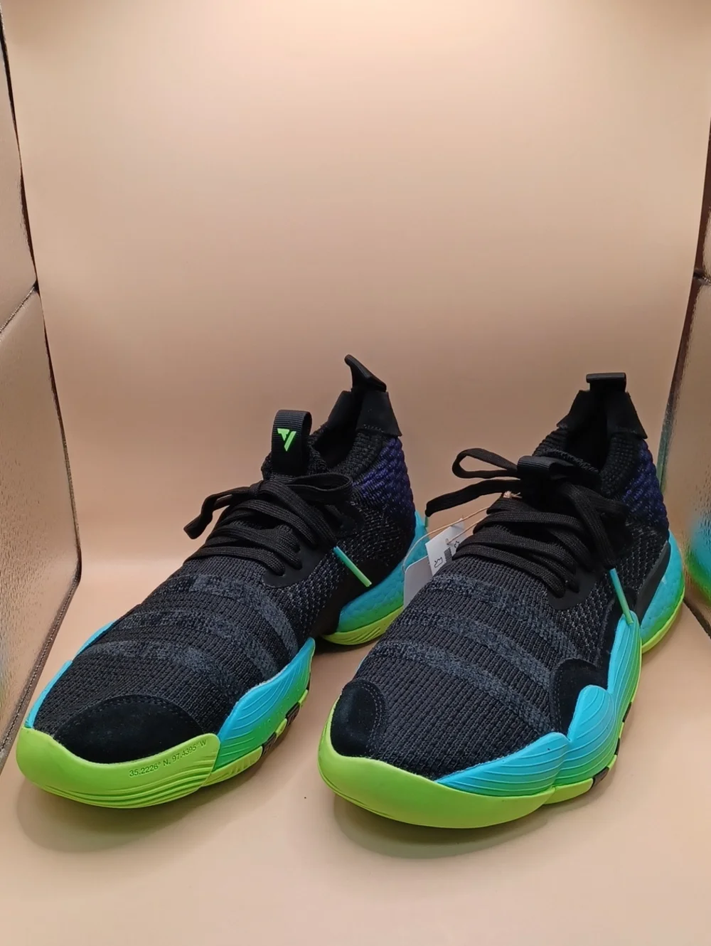 NWOB Adidas Trae Young 2 Basketball Shoes-Black/Green/Blue Size M:10.5 W:11.5 US